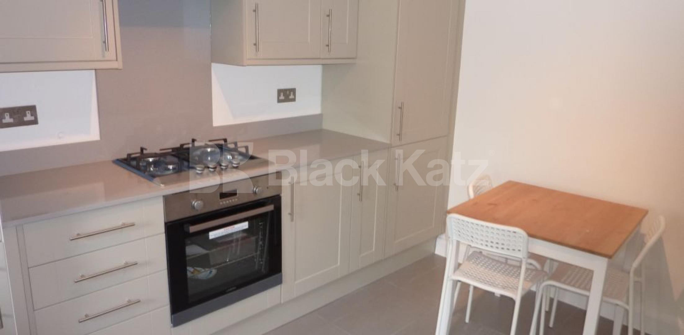 			 NEWLY REFURBISHED 3 BED GOOD FOR 4 SHARERS!, 3 Bedroom, 1 bath, 1 reception Flat			 Harrington Square, CAMDEN/MORNINGTON CRESCENT
